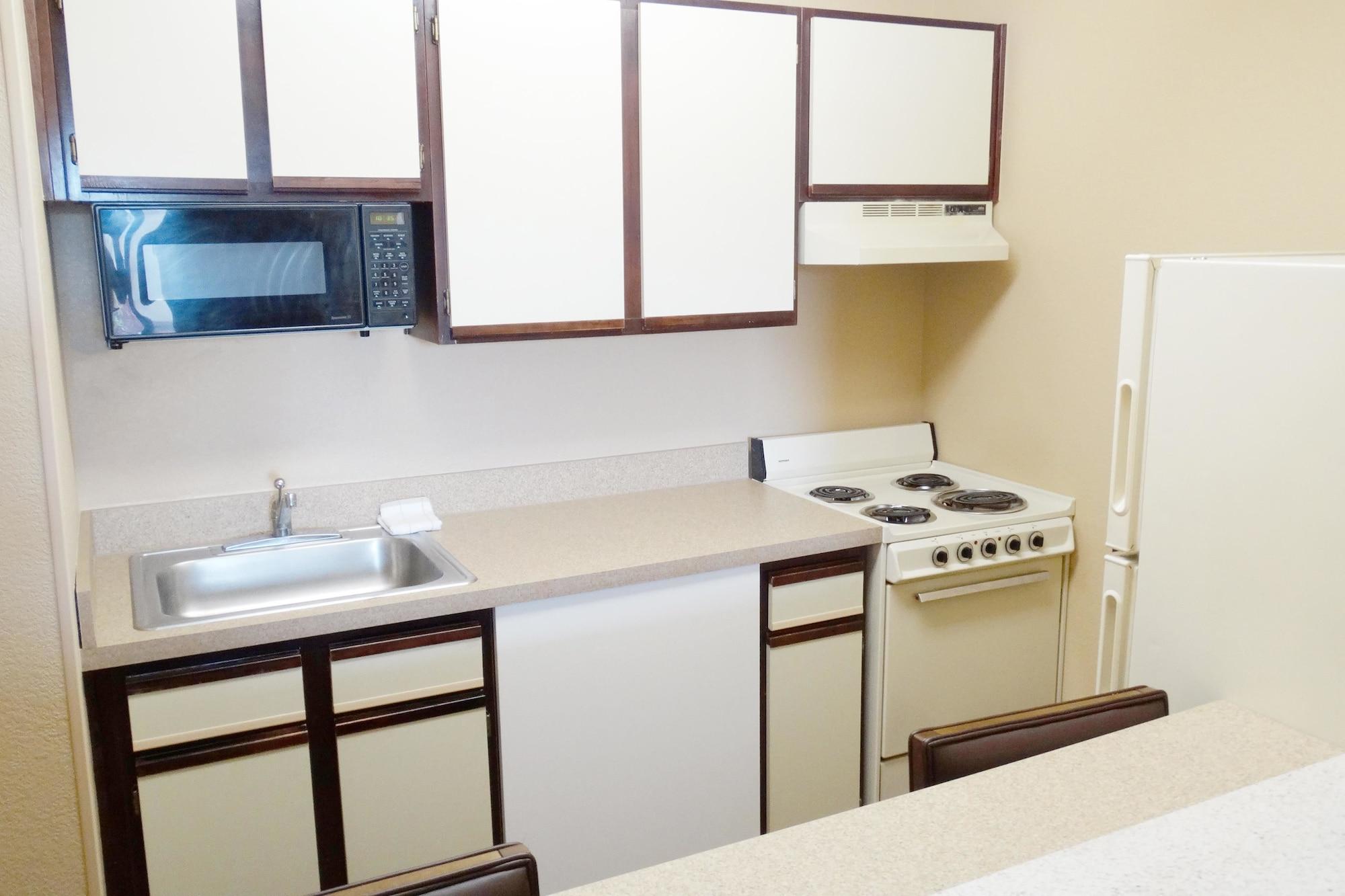 Extended Stay America Select Suites - Rockford - State Street Kültér fotó