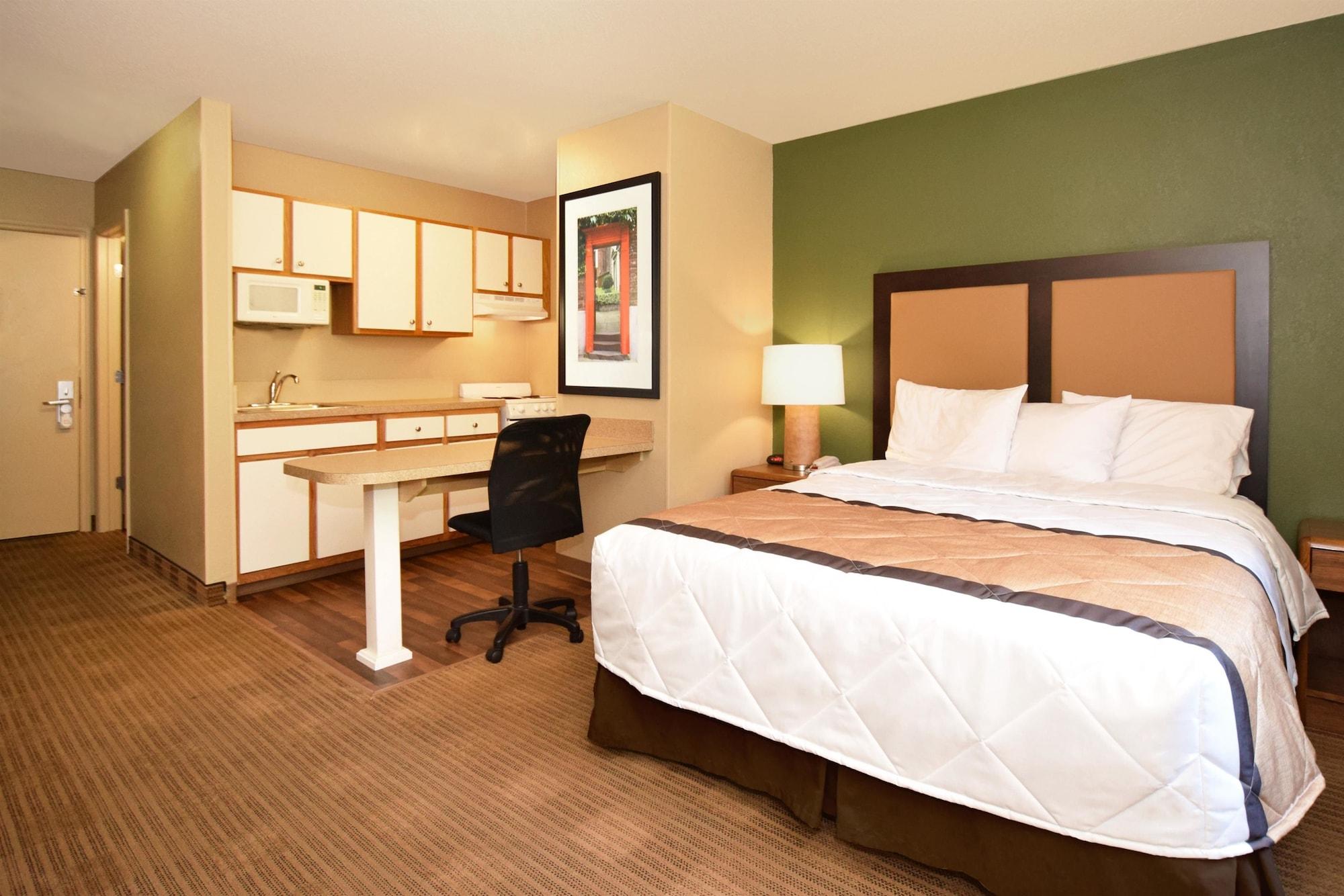 Extended Stay America Select Suites - Rockford - State Street Kültér fotó