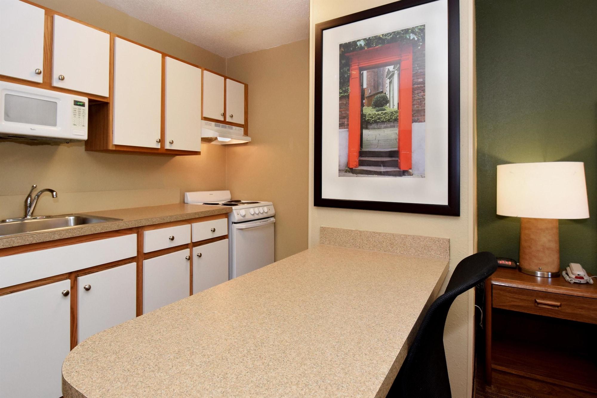 Extended Stay America Select Suites - Rockford - State Street Kültér fotó