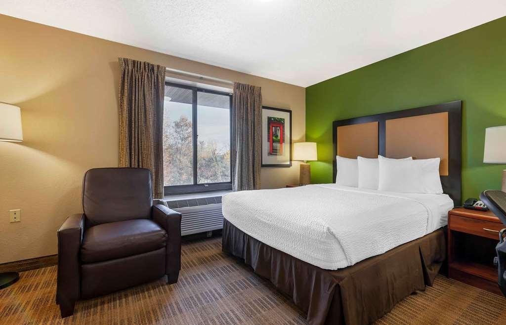 Extended Stay America Select Suites - Rockford - State Street Szoba fotó