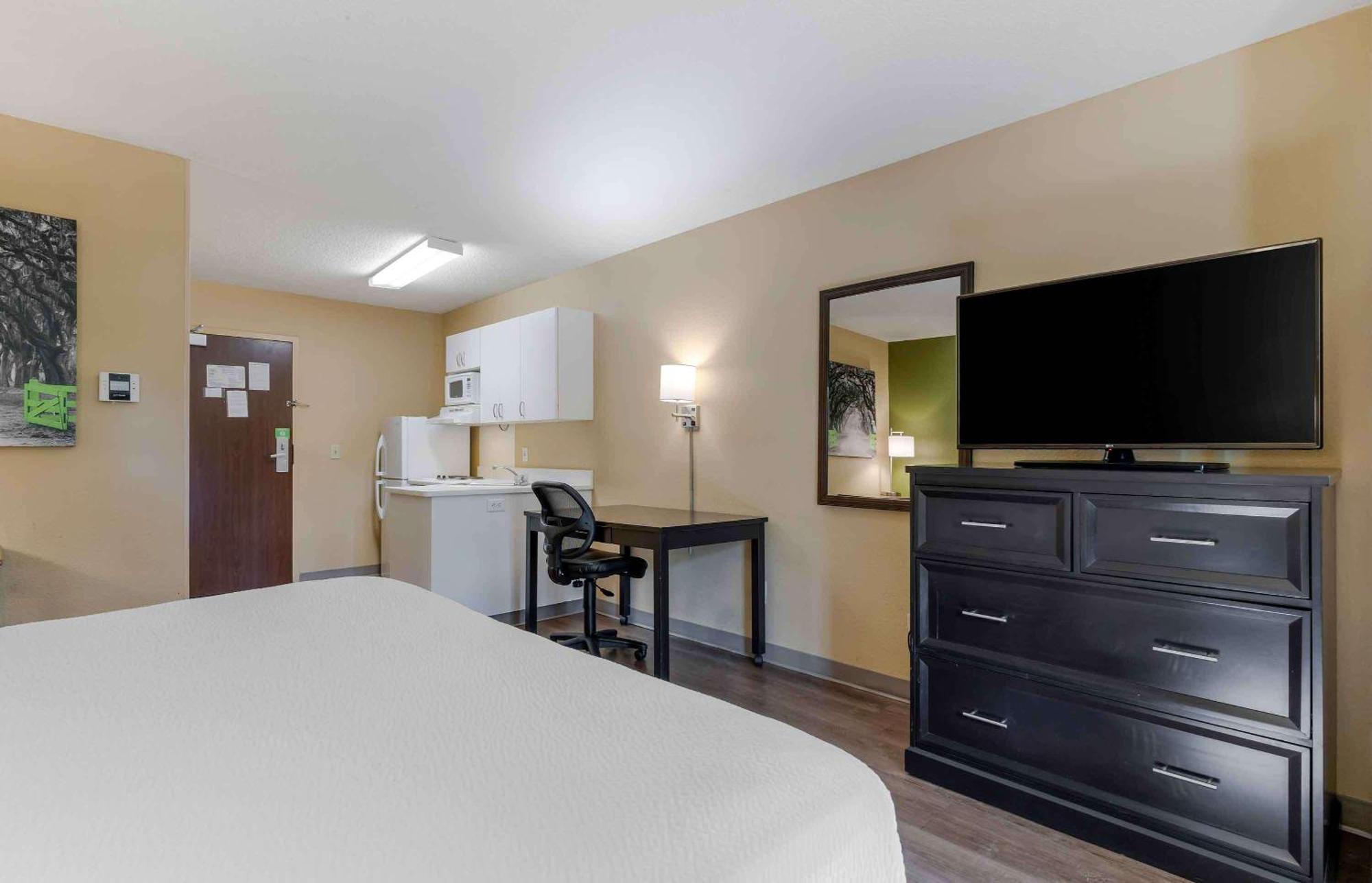 Extended Stay America Select Suites - Rockford - State Street Kültér fotó