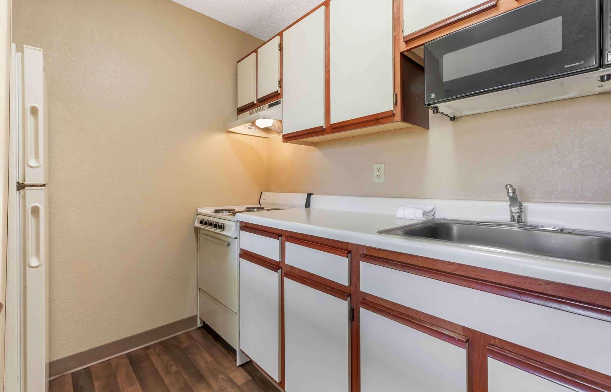 Extended Stay America Select Suites - Rockford - State Street Kültér fotó