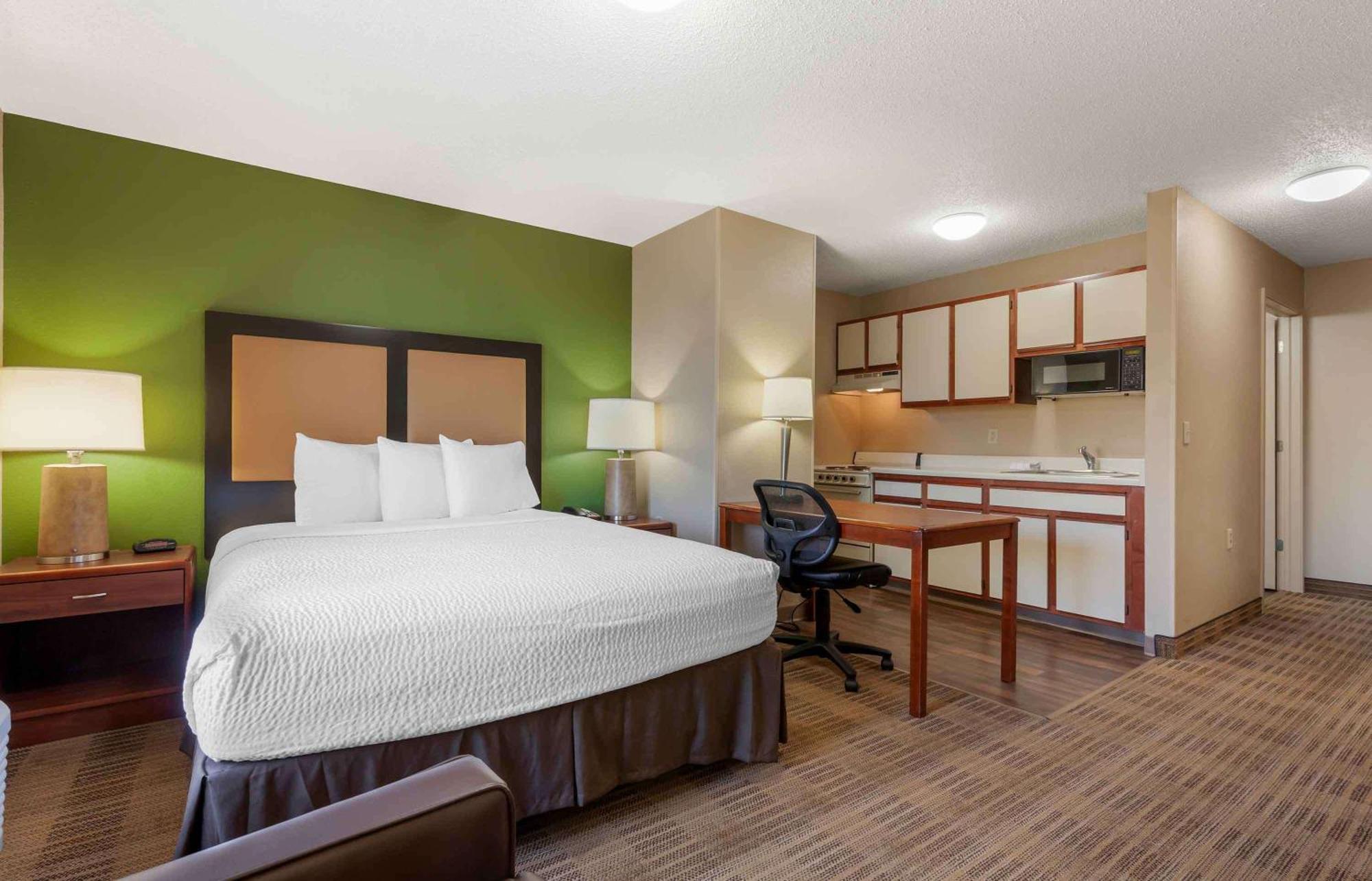 Extended Stay America Select Suites - Rockford - State Street Kültér fotó