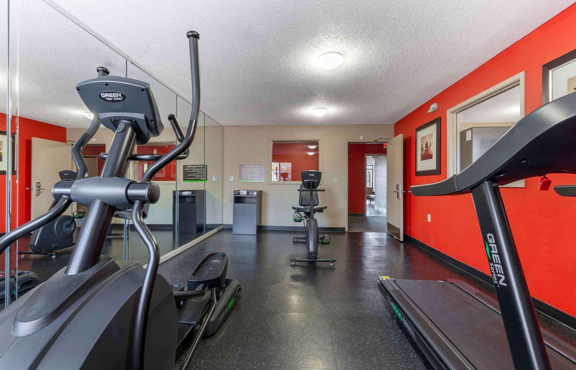 Extended Stay America Select Suites - Rockford - State Street Kültér fotó