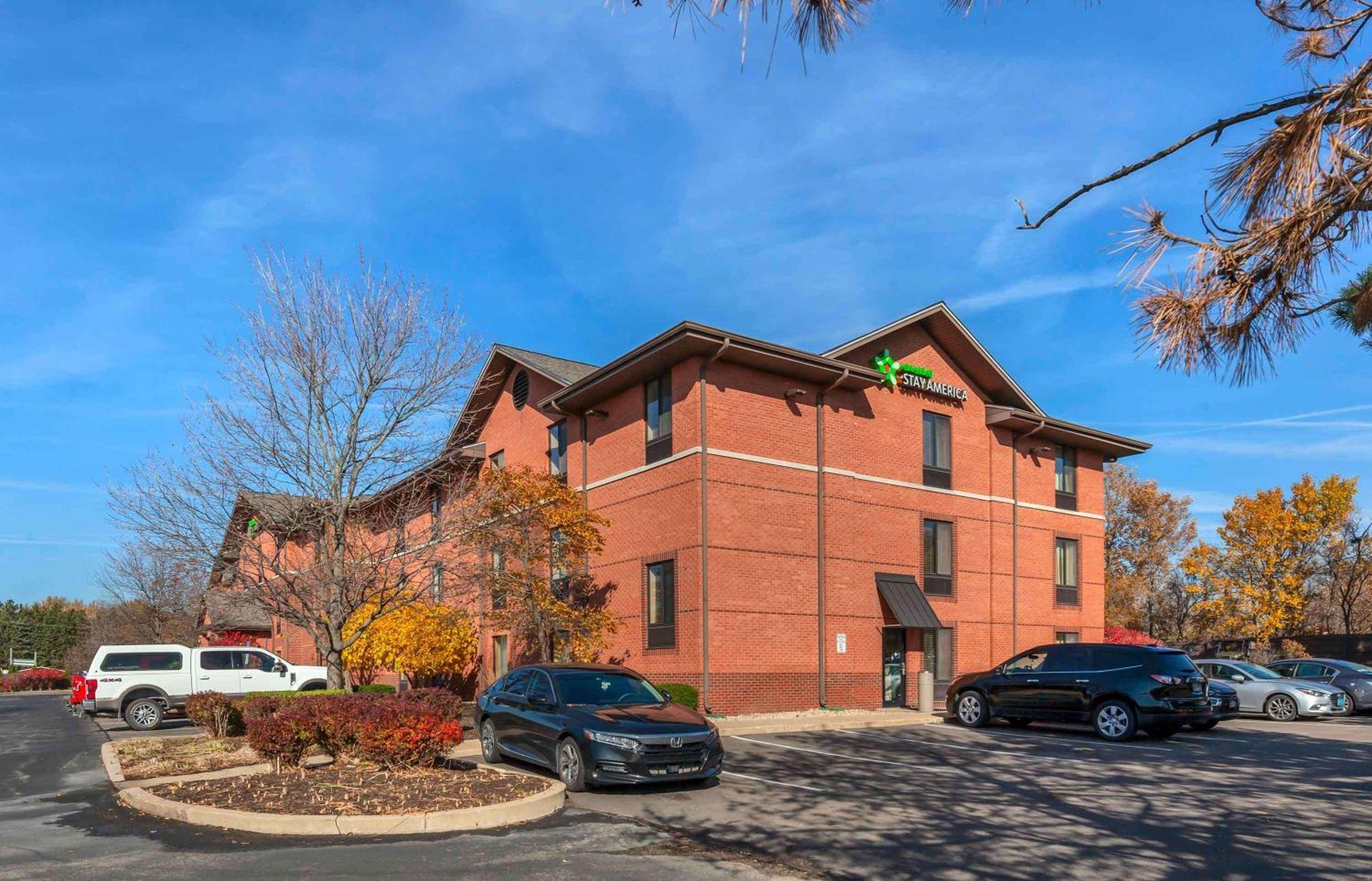 Extended Stay America Select Suites - Rockford - State Street Kültér fotó