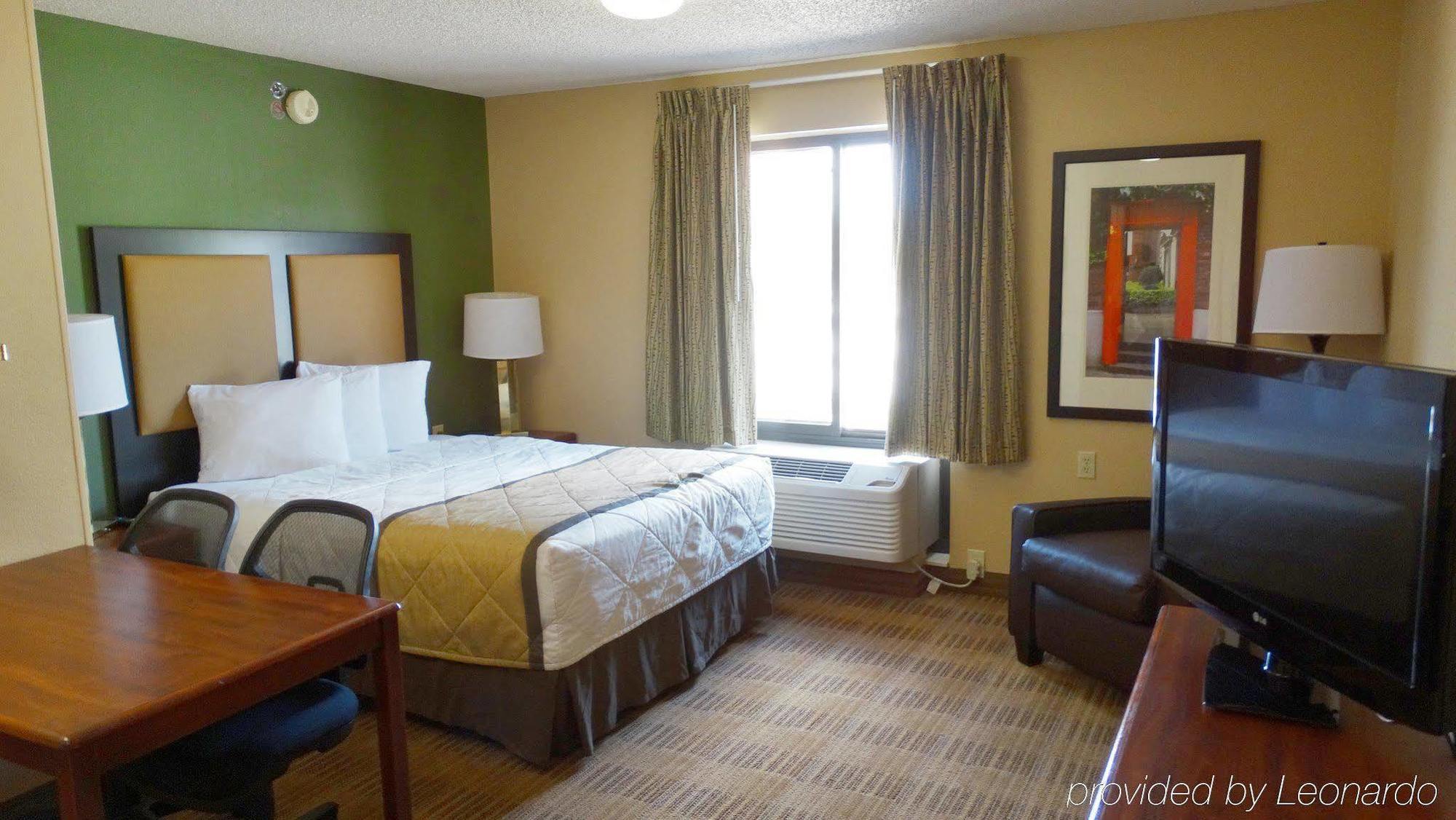 Extended Stay America Select Suites - Rockford - State Street Kültér fotó