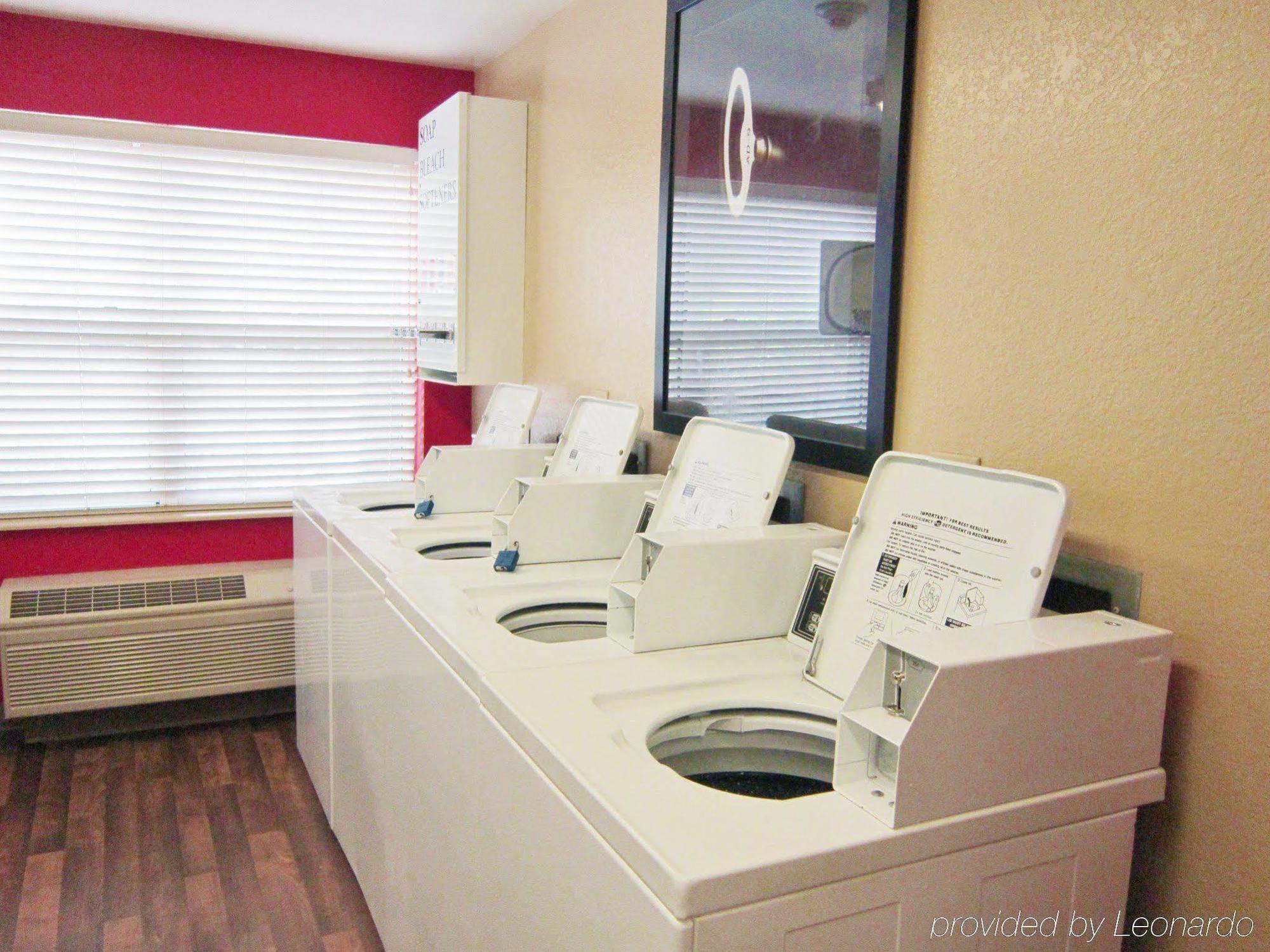 Extended Stay America Select Suites - Rockford - State Street Kültér fotó